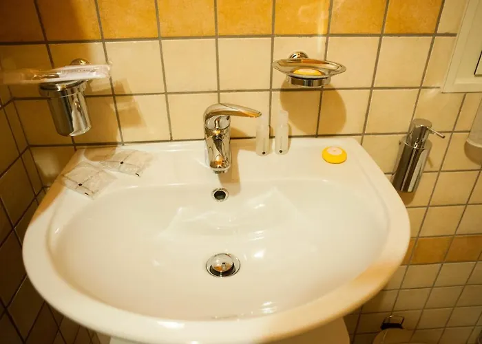 Almes Affittacamere 2*